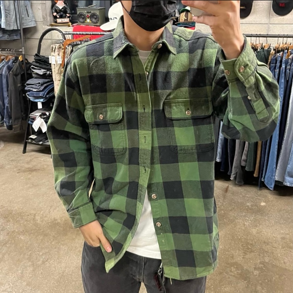 Field & Stream Checkered Men's Shirt Size M